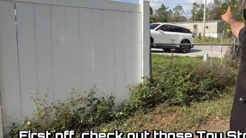 This Abandoned Home Became an H.O.A. Nightmare—No One Knows Who Owns It P9