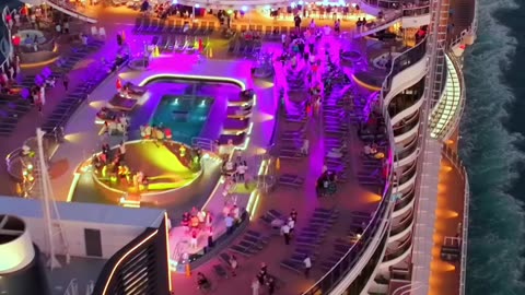 Who 's sailing this weekend?! #Vairal Video#Trending