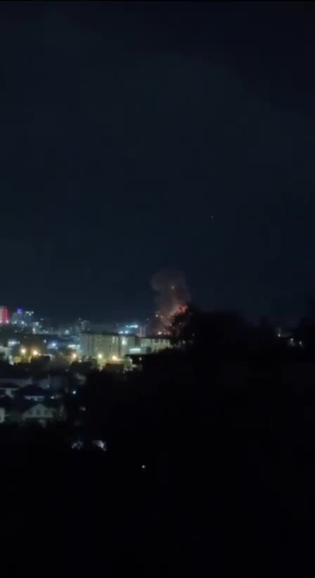Insane Footage of Russian Anti-Aircraft Missile Hitting a Building in Sochi