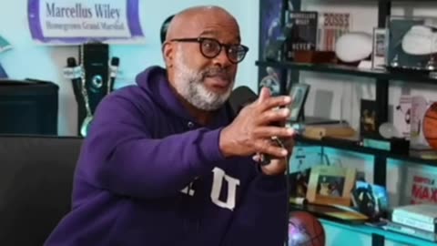 Clear the gender talk! 👀