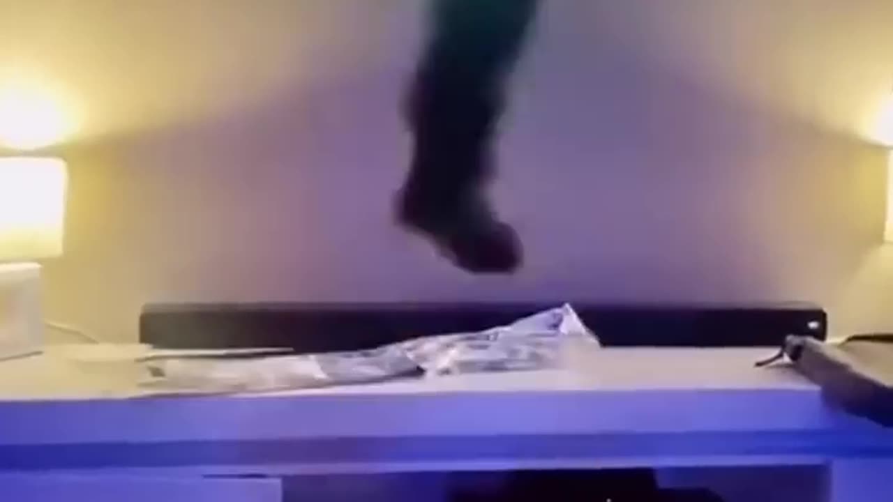 Funny cats FOIL prank 😂