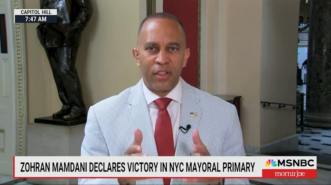 Hakeem Jeffries Dodges NYC Mayor Question And Starts Rambling About Trump