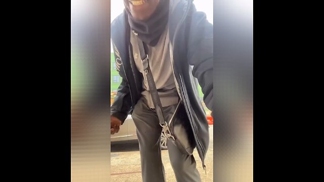 Dude Gets Mad And Swung On A Guy That Expose Him On Live For Lying About Making 10k In 15 Days