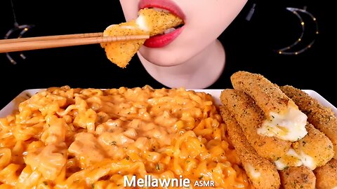 ASMR CHEESY CARBO FIRE NOODLE, MOZZARELLA CHEESE STICKS 치즈 까르보불닭볶음면, 뿌링클치즈스틱 EATING SOUNDS MUKBANG먹방