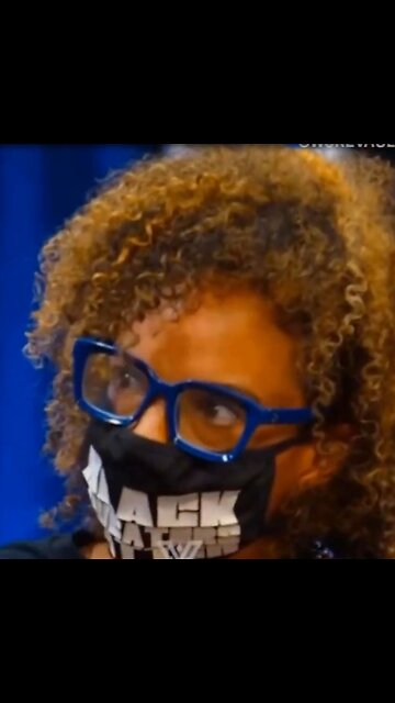 Woman says if you believe in 2 genders you're a right wing extremist