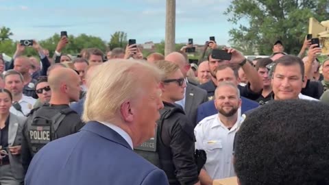 Trump tells federal and local law enforcement to ‘be safe’