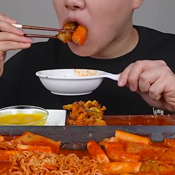 Fire noodle & tteokbokki & sausage 🔥🐔🌭