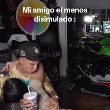 Mi amigo el menos disimulado. #humor #risa #mrstiventc #mrstiventc1977 #clipskick #disimulando #kick