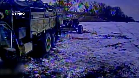 Ukrainian Drone Descend on Russian Heavy Gun