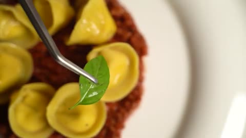 AEOM Tortellini Bolognese