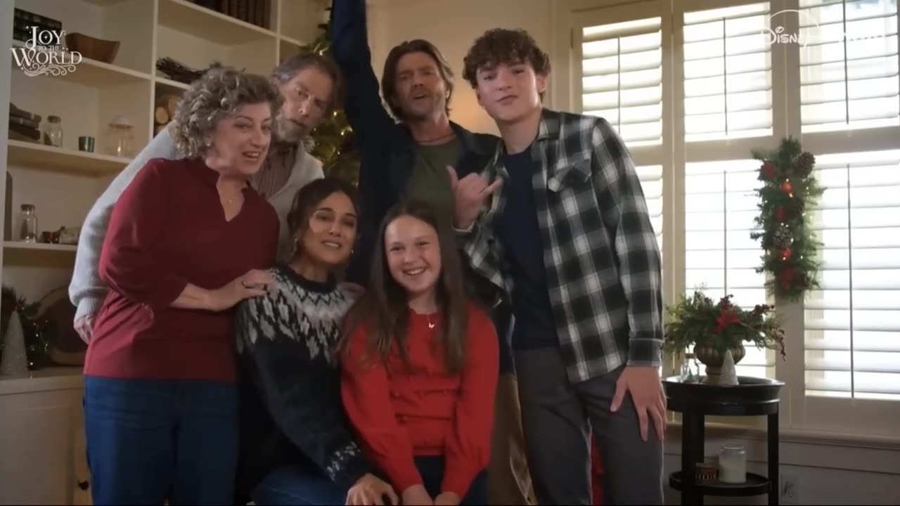 JOY TO THE WORLD - Trailer Official (2025)