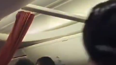 Trapped Between Takeoff and Disaster: The Passenger Who Says Time Won’t Move On