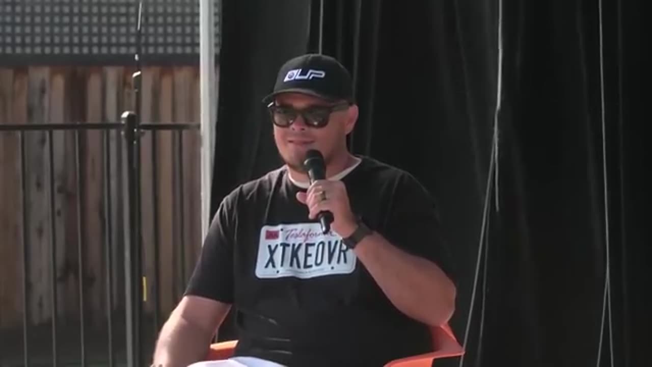 Nouvelle Interview CHOC d'Elon Musk : Fusées, Robots et IA ...