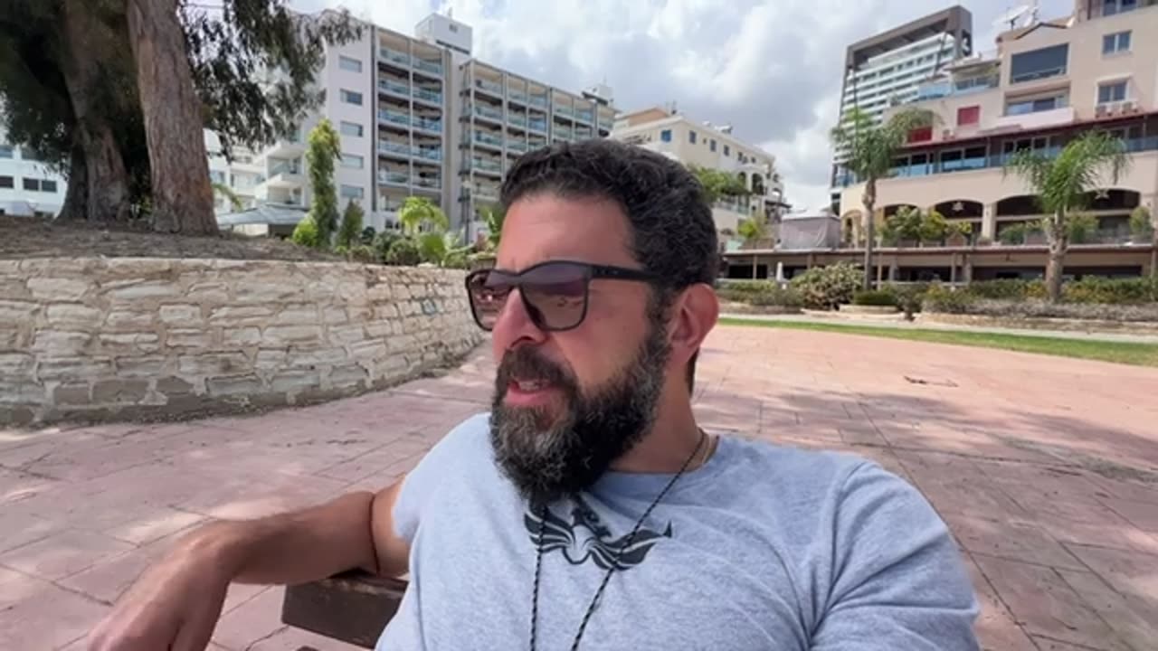 Labour smashed. Waltz exiled to UN. Trump, STOP buying Iran oil. Elensky targets Arestovich