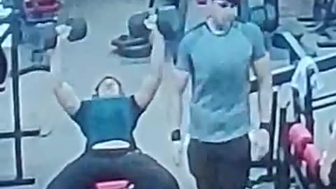 Incredible: #gym #gymfails #girl #injury