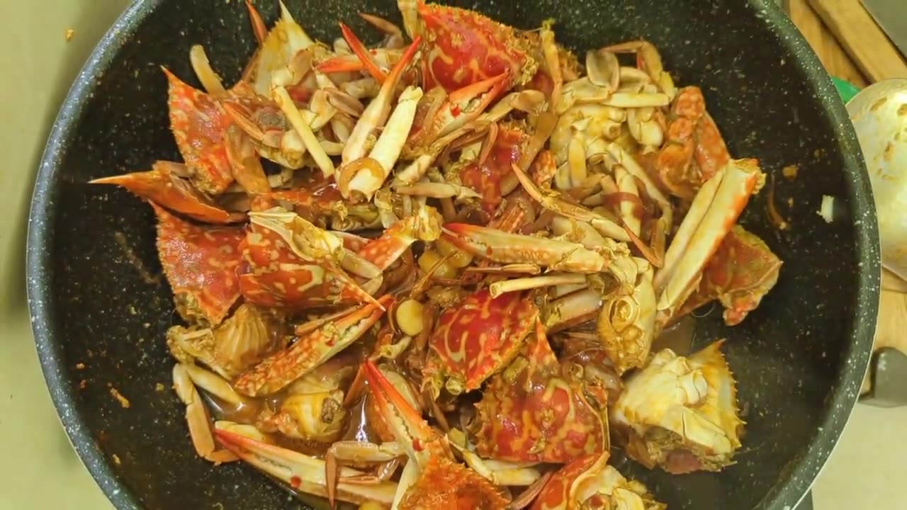 Easy Sweet & Spicy Crabs with Boiled Mondo twist