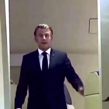 Macron got slapped by his husband… then waves it off like nothing happened lol