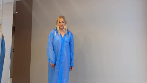 [4K USA] Blue Raincoat Try-On _ Fresh _ Cozy Look