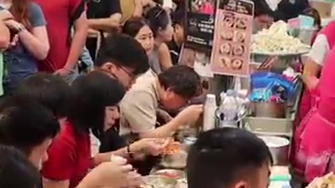 Overpriced Controversy but Still Packed?! This Korean Street Food Is Pure Chaos