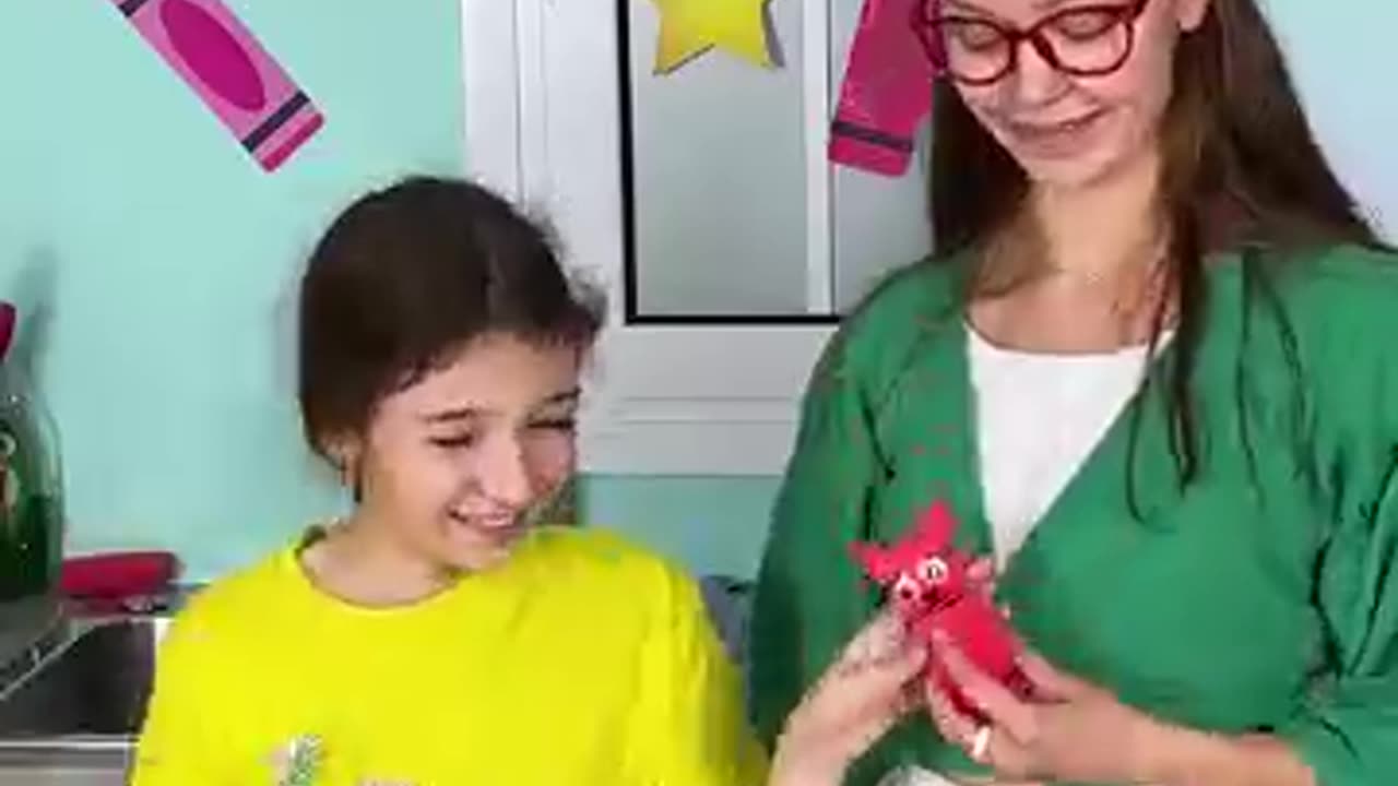 Mother teaches her daughter, creativity