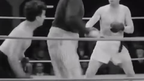 Charlie Chaplin is the most humorous boxer