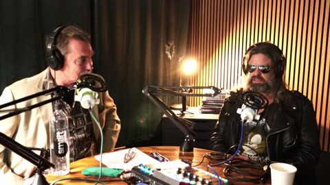 Johnny Concert - Podcast 4 - Concerts v Sporting Events