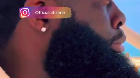 Citizen ready to go back to the motherland, Holly is working that ass