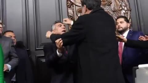Congreso mexicano: Moreno y Noroña exhiben el desorden político del país