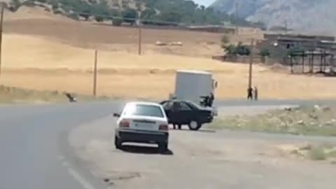 A senior Mossad spy was captured while attempting to flee through the Baneh border