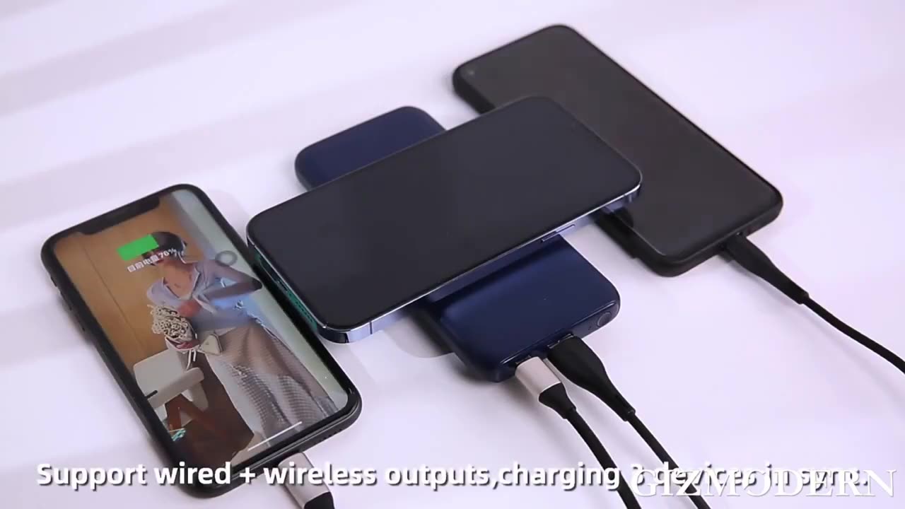 10000mAh Magnetic Wireless Charging Power Bank, with Built-in Phone Holder, for iPhone13 & 12 Series