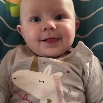 baby kayla’s cutest unicorn bodysuit moment! 🦄💖