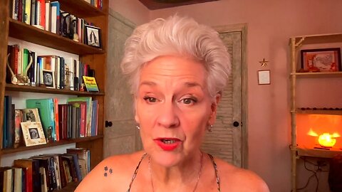 Lady Melody reads the Silver Chair-episode 32