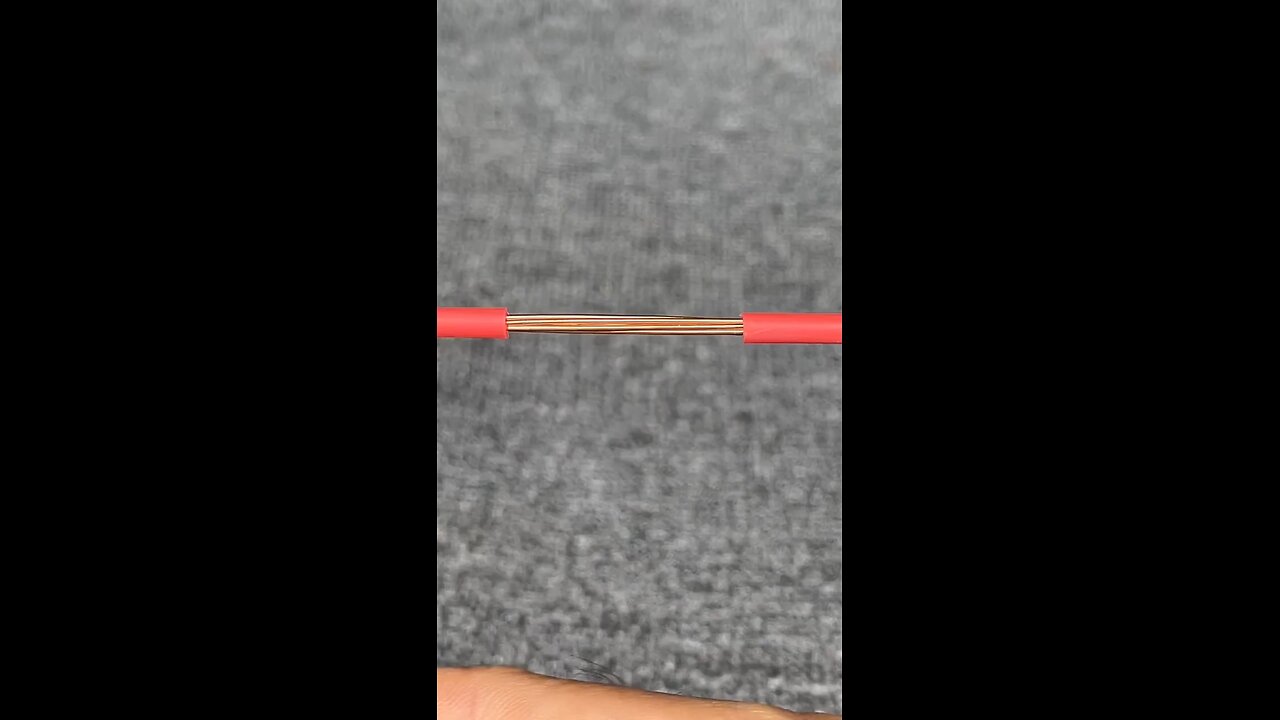 The correct way to connect two wires in the middle