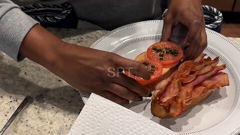 BTC Sandwich - Bacon, tomato and Capers