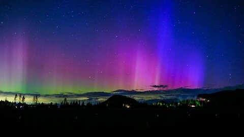Mysterious Rainbow Lights Streak Across the Sky – What’s Going On?