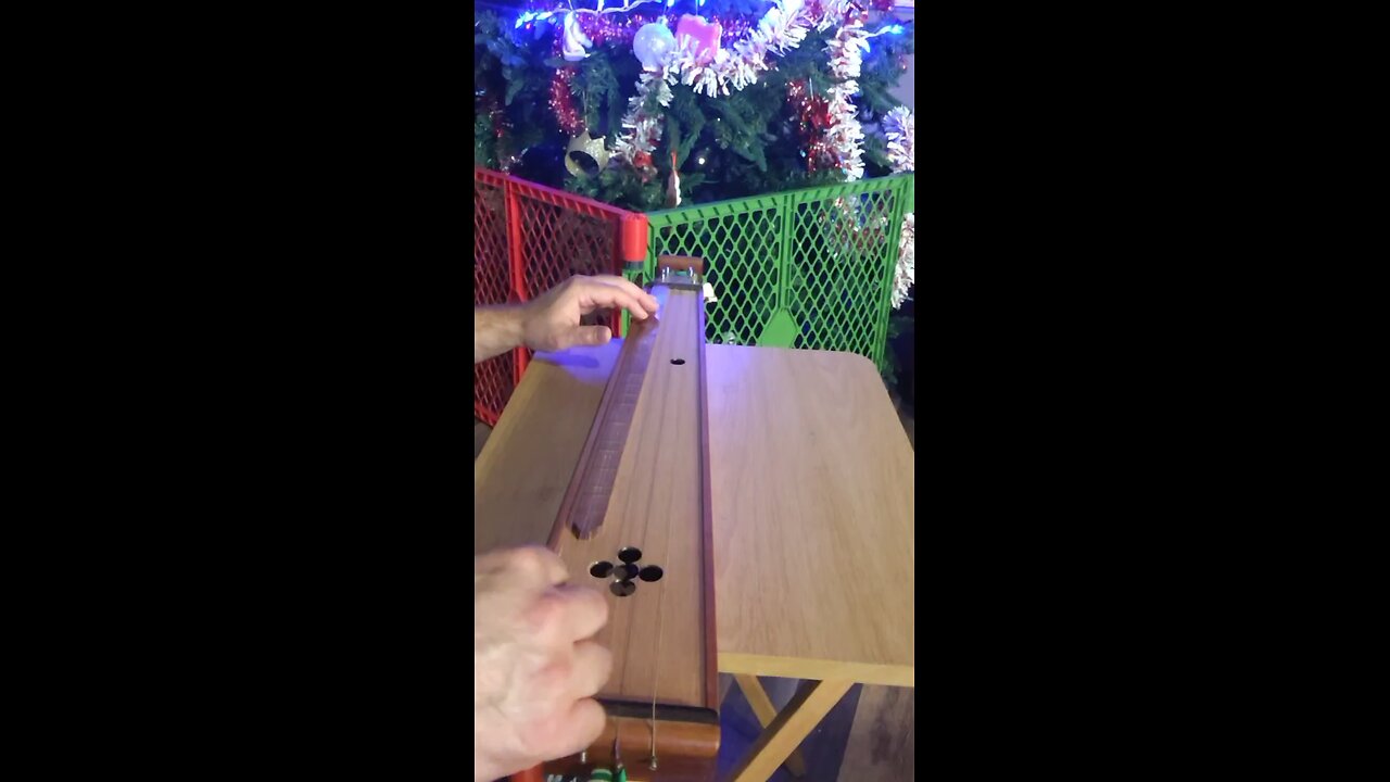 The First Noel on the Epinette des Vosges