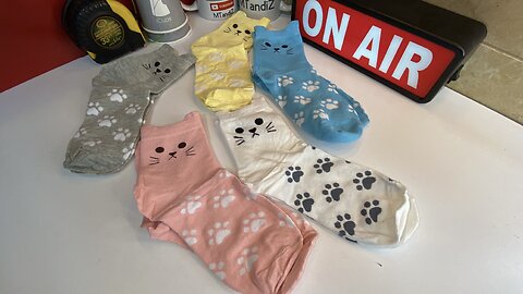 Women's 5 Count Cute Cat Design Tube Socks Pink Yellow White Blue Gray Size 18 Girls & Cat Lovers