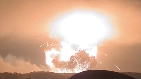 MASSIVE EXPLOSIONS ON FORDOW IRANIAN BUNKER AFTER US AIR FORCE BOMBS
