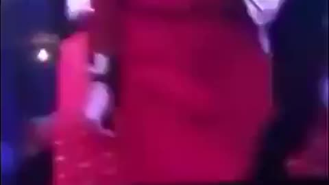 Jacinda Ardern Has Landing Gear