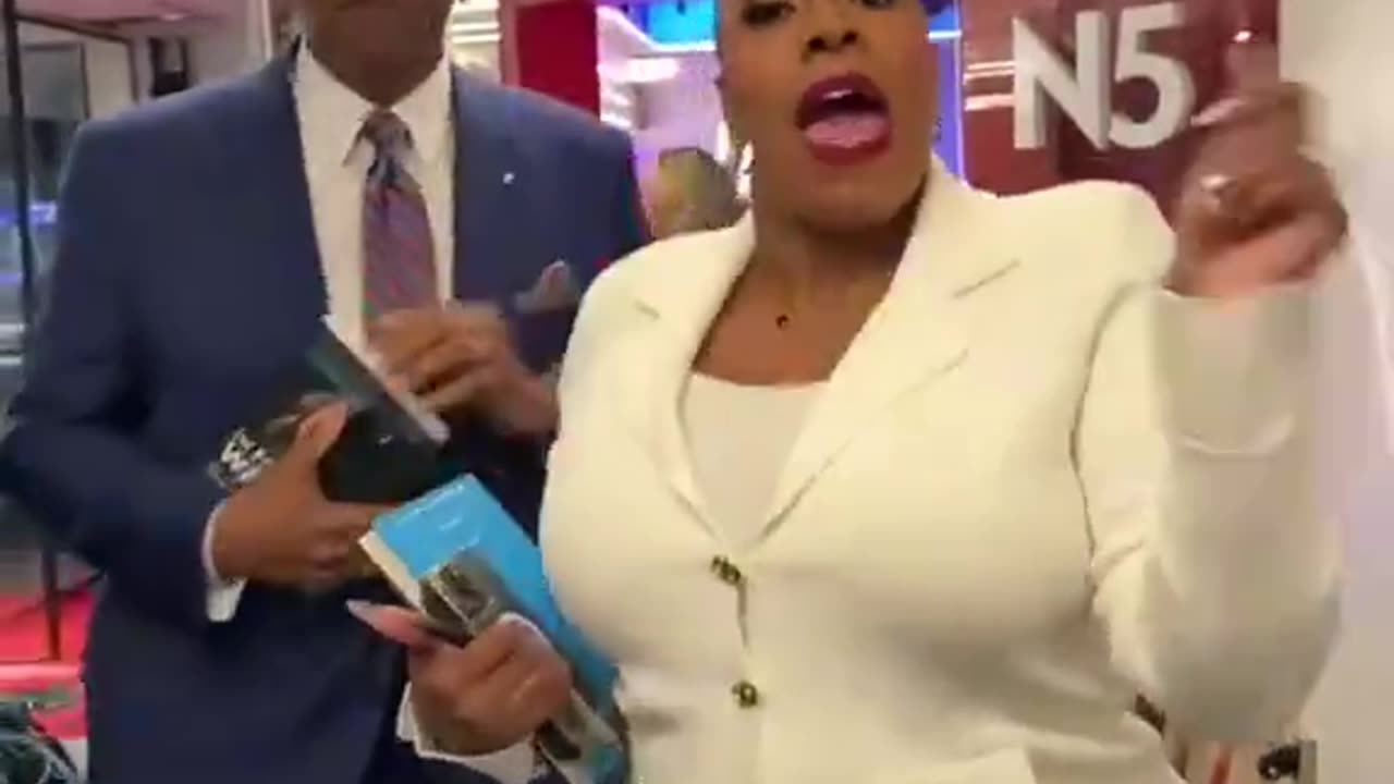 CRINGE OVERLOAD: Here's How MSNBC Apparently Ends Their Episodes...