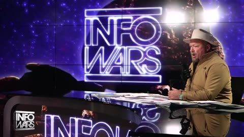 VIDEO: "Being Somali Is More Than Bananas & Rice- It's A Lot! It's Uh... It's Kind Of Like Bananas & Rice"