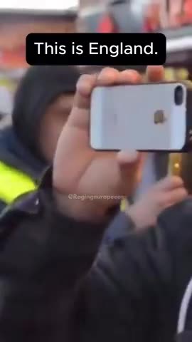 UK SUCKING MUZZY NIGGER COCK