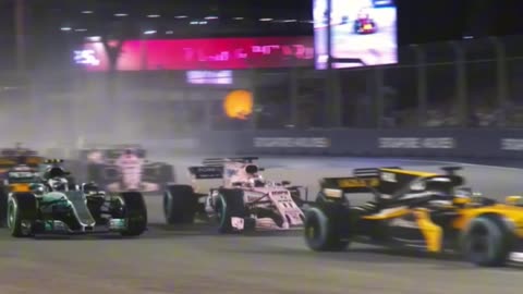 Max Verstappe racing mishap