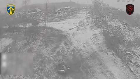 Ukrainian Drone Examines Russian RC Machine Gun Complex Before Blowing it to Bits