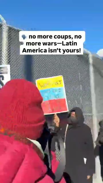 Manifestazioni per Maduro davanti al Metropolitan detention center di New York