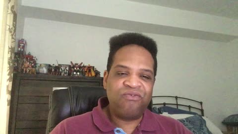Why A Man Should NEVER Move In With A Woman