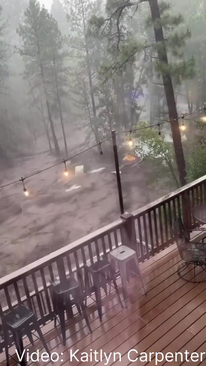 WATCH: Structure swept away by flash flooding at Rio Ruidoso River in New Mexico.