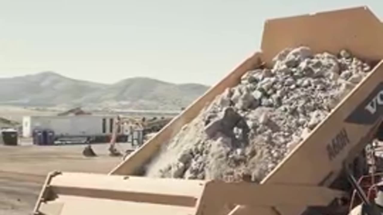 ICYMI: Border wall continues non-stop construction