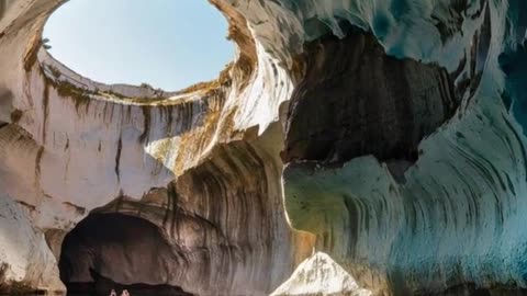 Caves under Sea