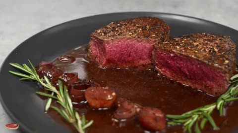 Tender beef fillet with red wine and shallot sauce – Simple recipe for special occasions